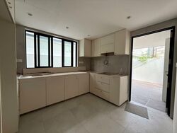 Lucky Hills (D16), Terrace #500278521